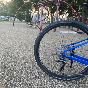 2022 Giant Giant Revolt 2 Blue