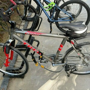 Trek 6000 Silver, gray or bare metal