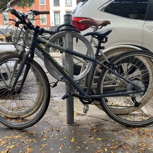 2020 Islabikes Benin 27 Silver, gray or bare metal and Green