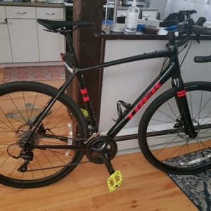 2020 Trek Checkpoint AL 3 Black