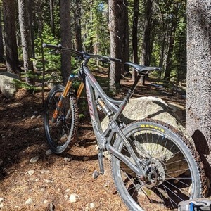 2016 Pivot Mach 6 Black