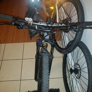 2022 Trek Marlin 7 Silver, gray or bare metal