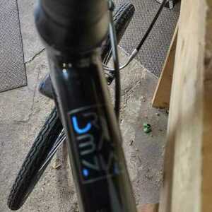 2022 Louis Garneau Black