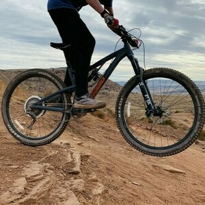 2020 Diamondback Release 29 C Silver, gray or bare metal