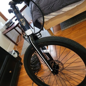 Ride1Up Core 5 Black and Blue