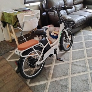 2021 Nakto Pony cargo bike (front storage) White