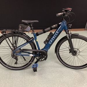 2021 Gazelle Medeo T10+ HMB Blue and Black