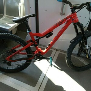 Commencal Bikes MMXVIII Red