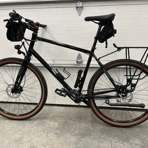2021 Priority Bicycles 600 Black