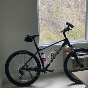 2021 Trek Marlin 7 Blue
