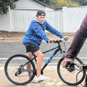 2020 GT Bicycles Aggressor Black and Blue