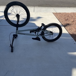 2022 SE Bikes Wildman Silver, gray or bare metal, Black, and Stickers tape or other cover-up