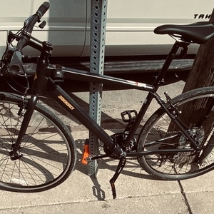 2022 Diamondback Metric 1 Silver, gray or bare metal