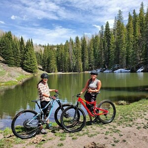 2017 Specialized Camber Red
