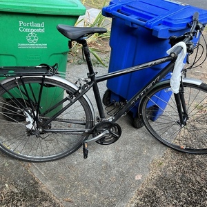 2016 Trek 7.1 FX Black
