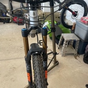 2018 Trek Fuel ex8 Silver, gray or bare metal