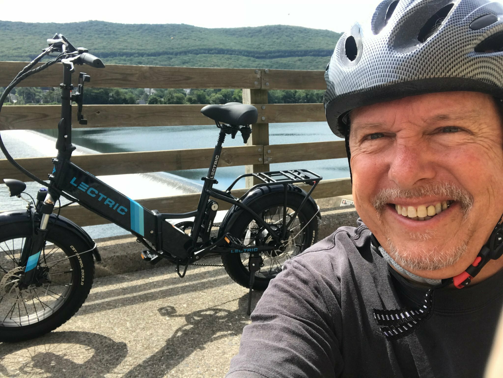 2022 Lectric eBikes Step thru