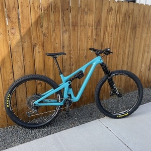 2021 Yeti SB130 Lunch Ride Teal