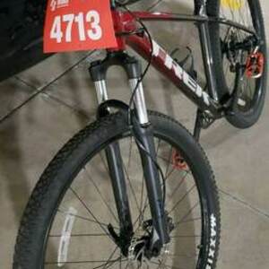 2022 Trek MARLIN 6 Red and Black