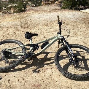 2021 Privateer 141 Green