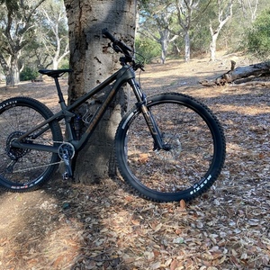 2022 Transition Bikes Spur Black