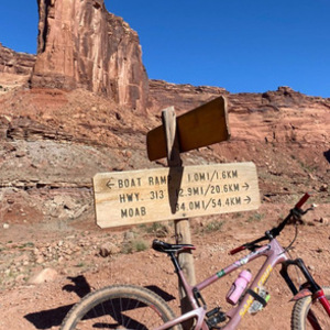 2020 Santa Cruz Bronson CC Red