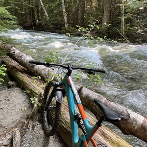 2018 Yeti SB6 Blue