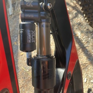 2016 YT Capra CF Pro Race Red and Black