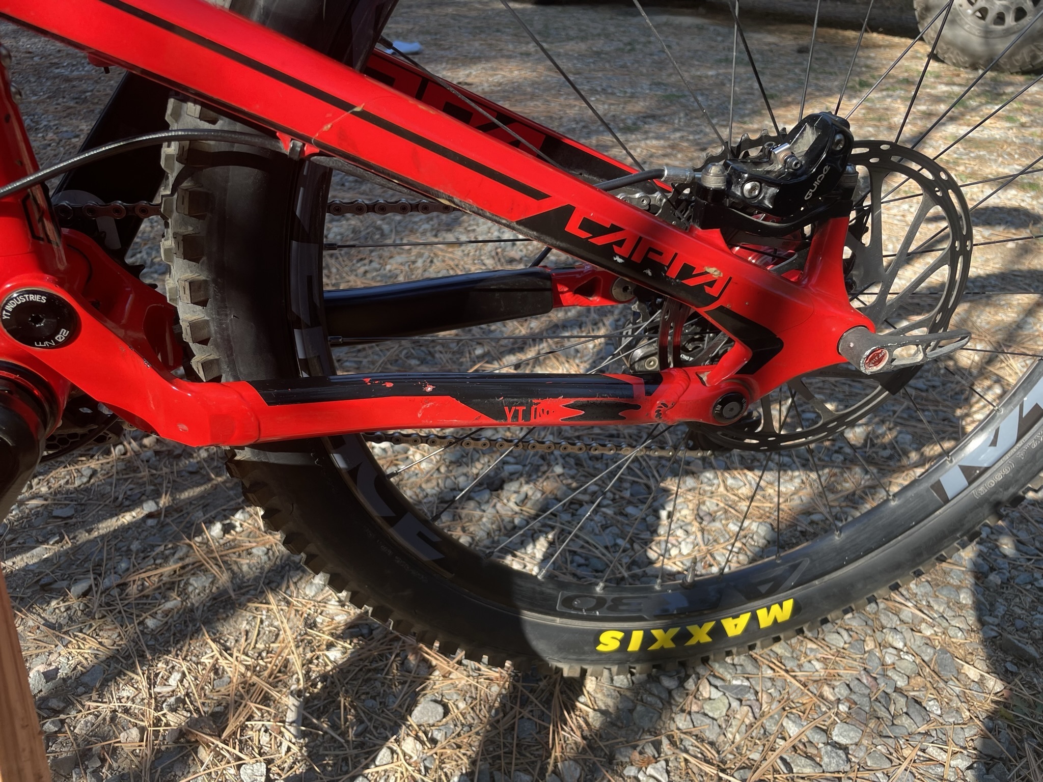2016 yt capra cf pro race