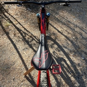 2016 YT Capra CF Pro Race Red and Black