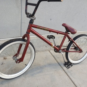 Yess Capix Red
