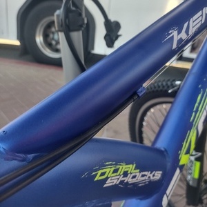 2022 Kent 2 pice spring and front shock Blue