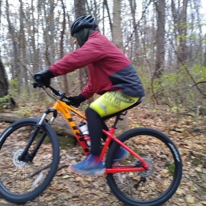 2022 Trek Marlin 7 Orange and Red