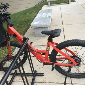 2021 Sondors Step Red