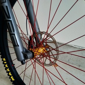 Commencal Bikes Meta am 29 Silver, gray or bare metal
