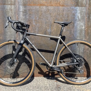 2022 Wilde Earth Ship Ti Silver, gray or bare metal