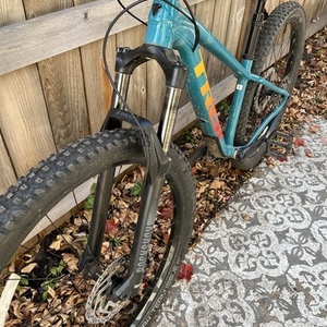 2023 Trek Roscoe 7 Teal