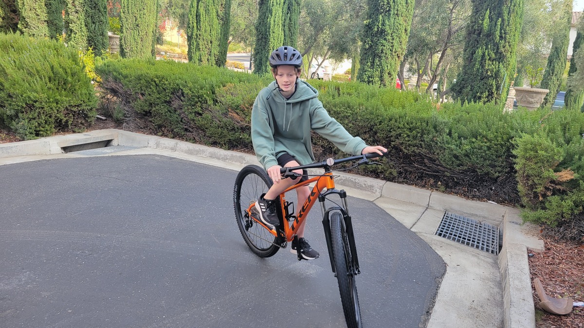 trek marlin 6 orange