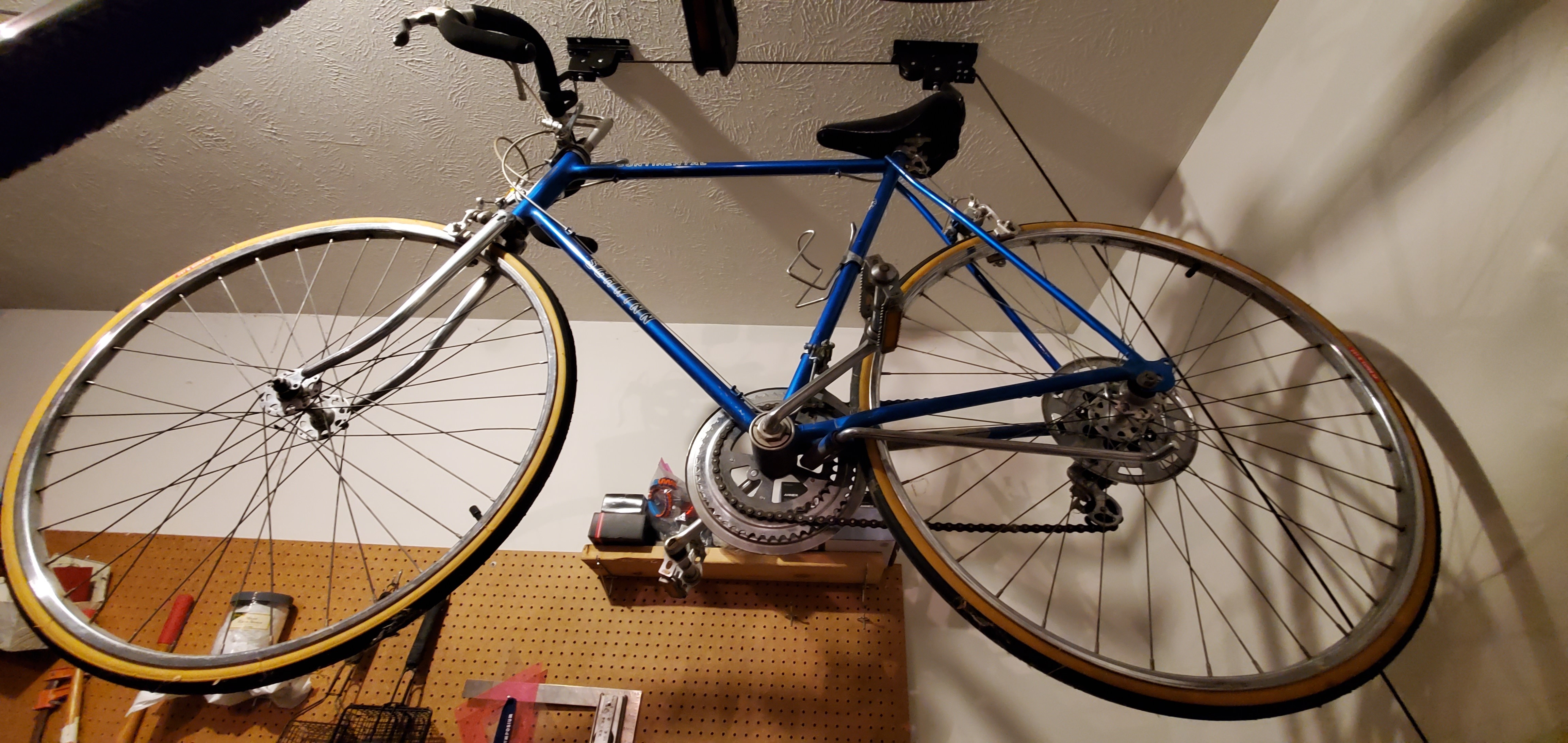 Sissy Bar Piegato 22" Oro Per Bici Schwinn Stile 20", Con Morsetti Inclusi
