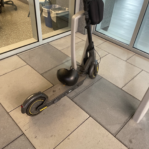 2022 SEGWAY NINEBOT MAX G30P e-scooter Black
