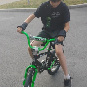 2014 Next Surge boys 18" Black and Green