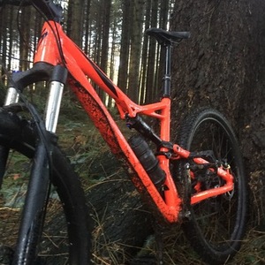 2018 Specialized Camber 29" Red