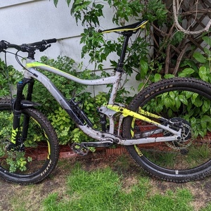 2019 Giant Trans 2 Silver, gray or bare metal