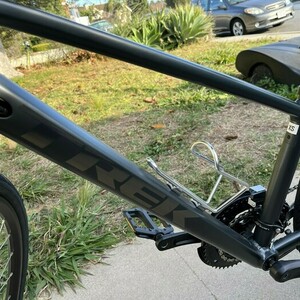 2022 Trek FX2 Black