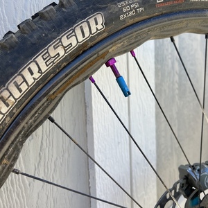 2022 Yeti SB 130 TLR Teal