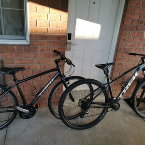 2021 Trek Marlin 5 Black and Silver, gray or bare metal