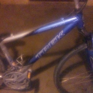 2022 Trek 7100 Multitrack Blue