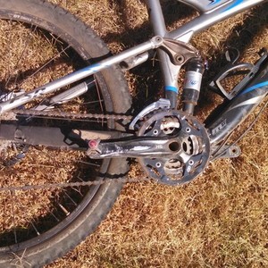 2008 Specialized Stumpjumper Comp Silver or Gray, Black, and Blue