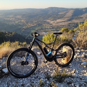 2017 Specialized Turbo Levo FSR Expert 6Fattie Black and Blue