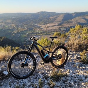 2017 Specialized Turbo Levo FSR Expert 6Fattie Black and Blue